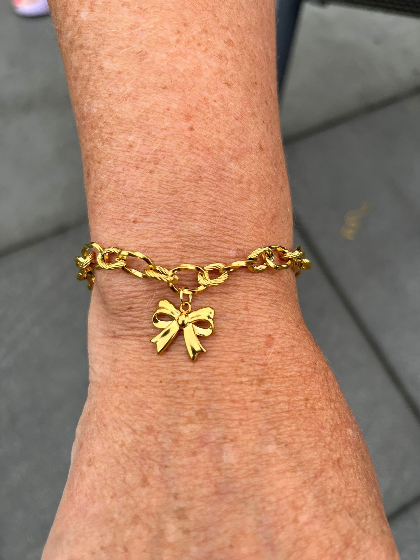 Zilveren strik armband